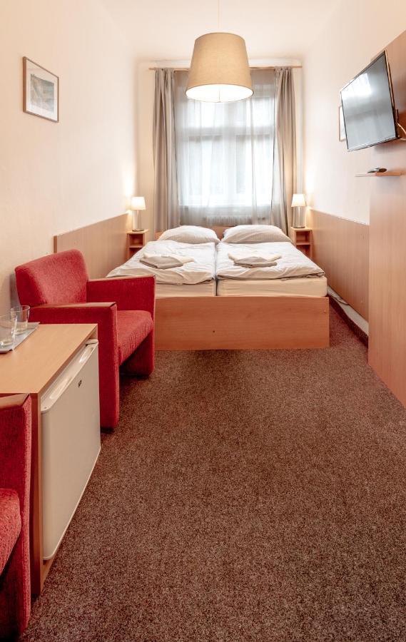 Hotel U Berounky Srbsko ภายนอก รูปภาพ